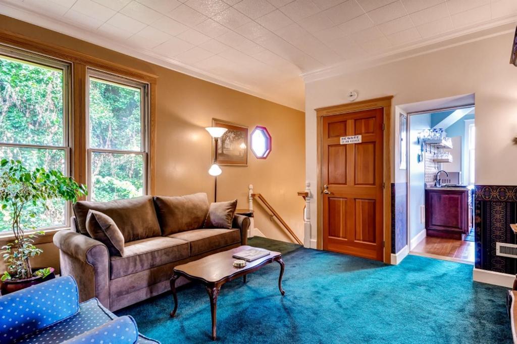 Astoria Painted Lady Historic Apt With River View! Exteriör bild