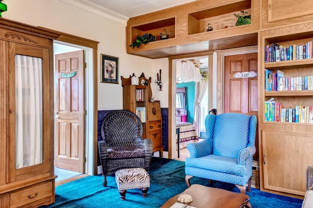 Astoria Painted Lady Historic Apt With River View! Exteriör bild